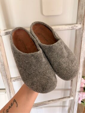 Eastland Rhianna Wool Clog Women's 7.5 Grey Slip On Comfort Shoes EUC